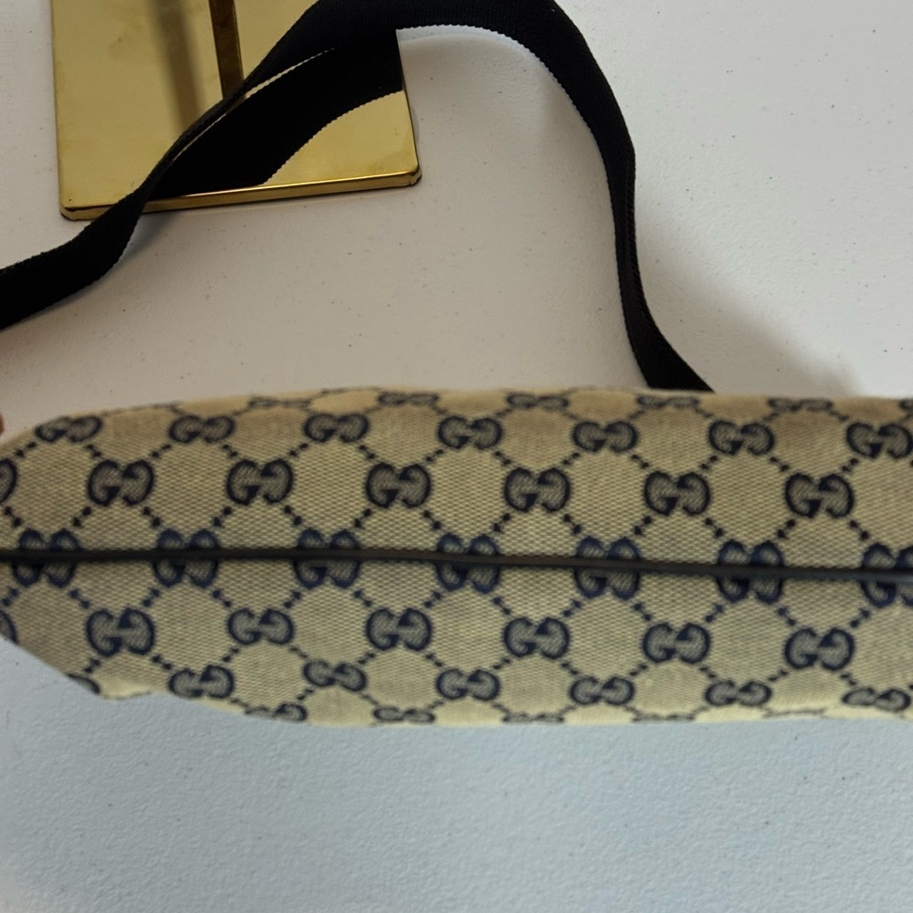 Gucci Beige and Navy Crossbody Bag - Picture 8 of 14